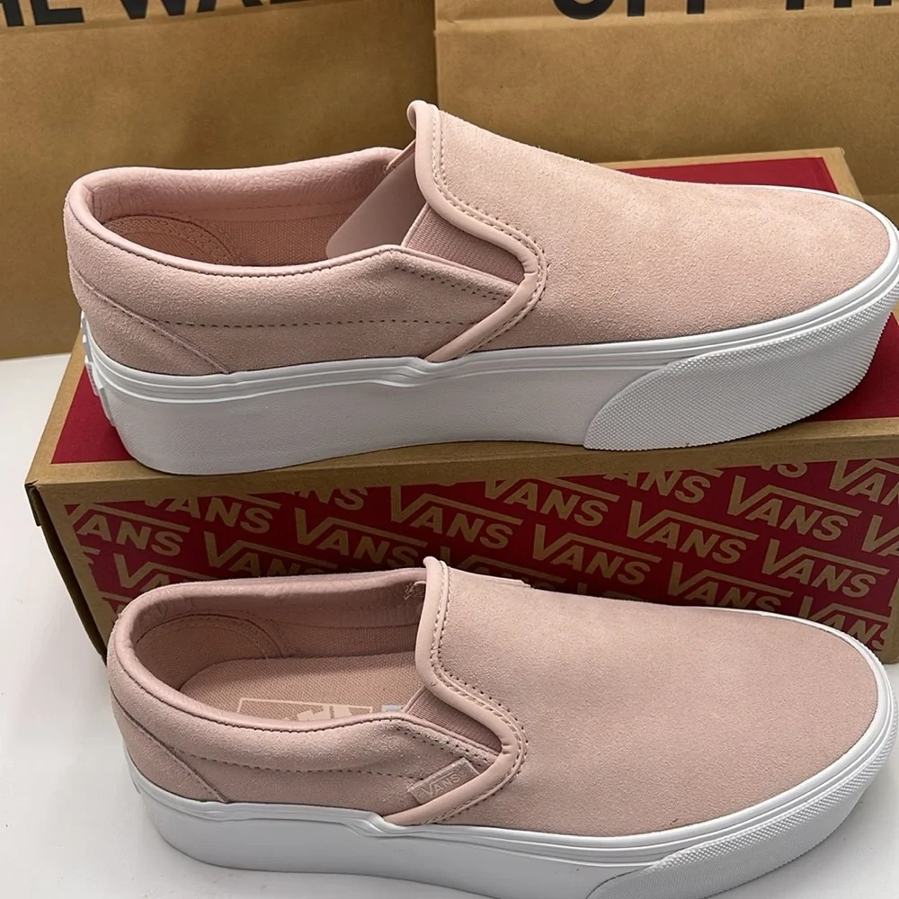 Vans WMNS Platform Sneakers Classic Slip-On Stackform Mono Embroidery Rose Smoke